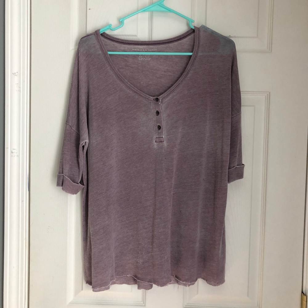 American Eagle three quarter sleeve